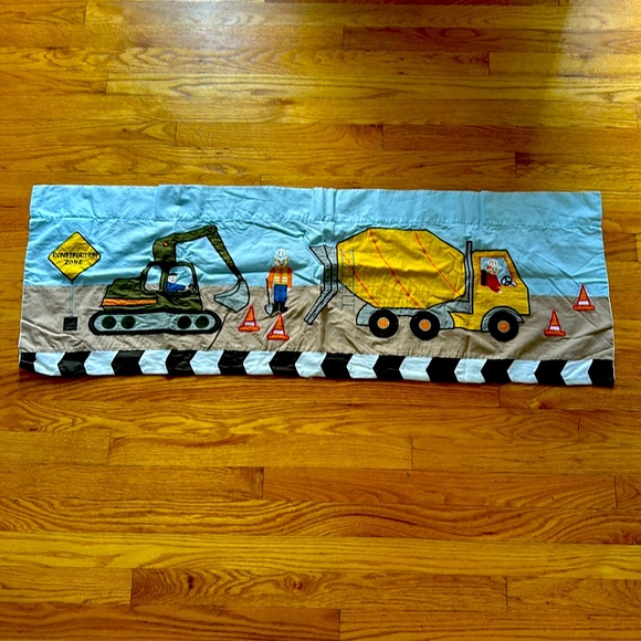 Company Kids the company store valance construction boys room nursery - Picture 1 of 5